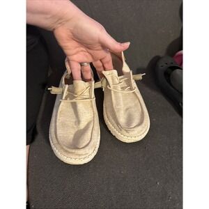 Hey Dude Wendy Womens Casual Shoes 9 Chambray White NUT Canvas Slip On